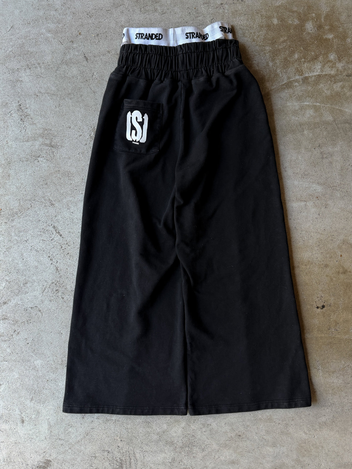 (S) STRANDED SWEATS
