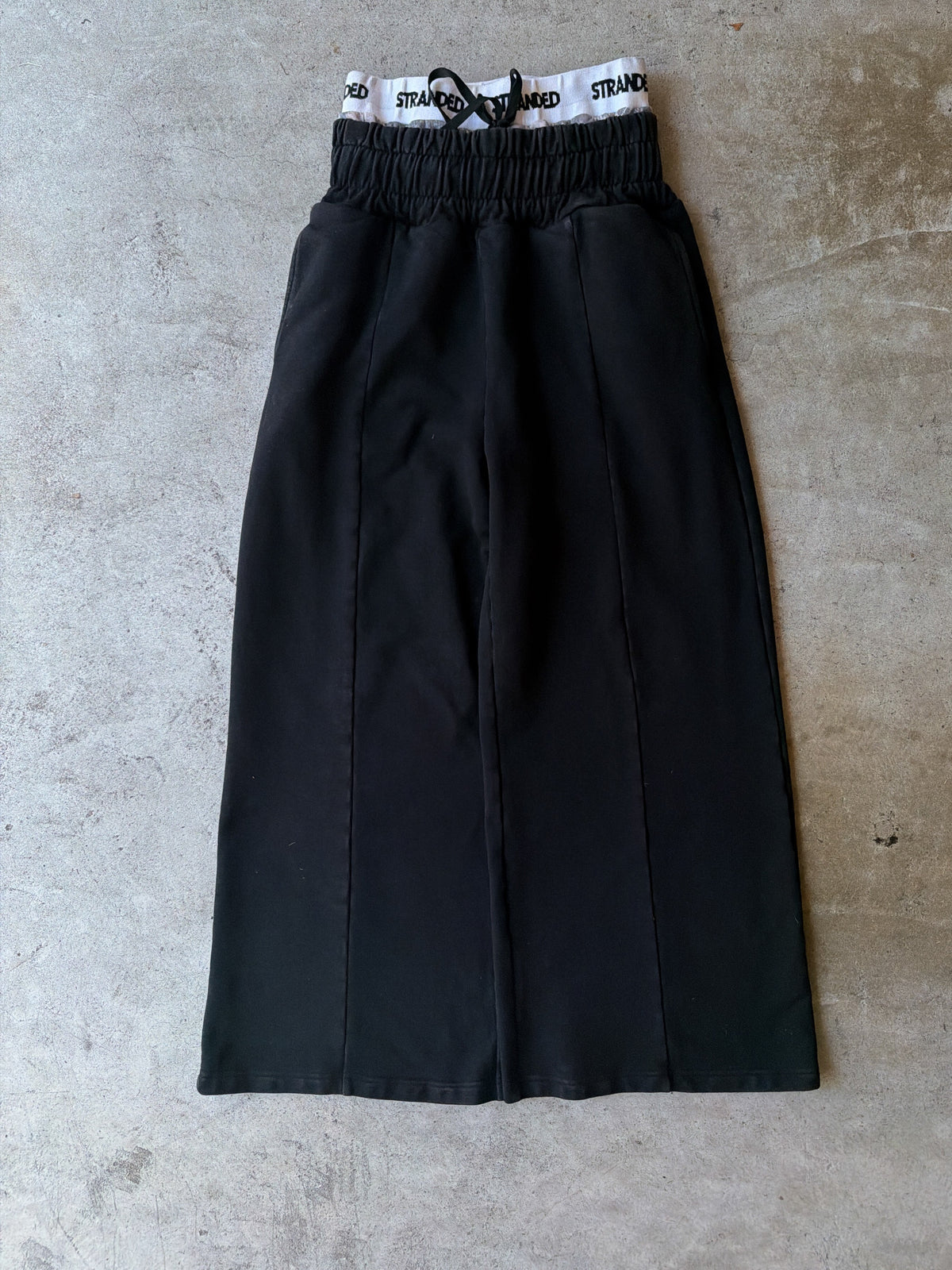 (S) STRANDED SWEATS